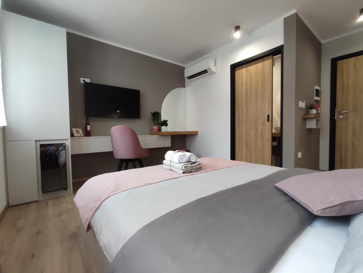 Boutique Rooms By Petric Winery Dobravlje Eksteriør billede