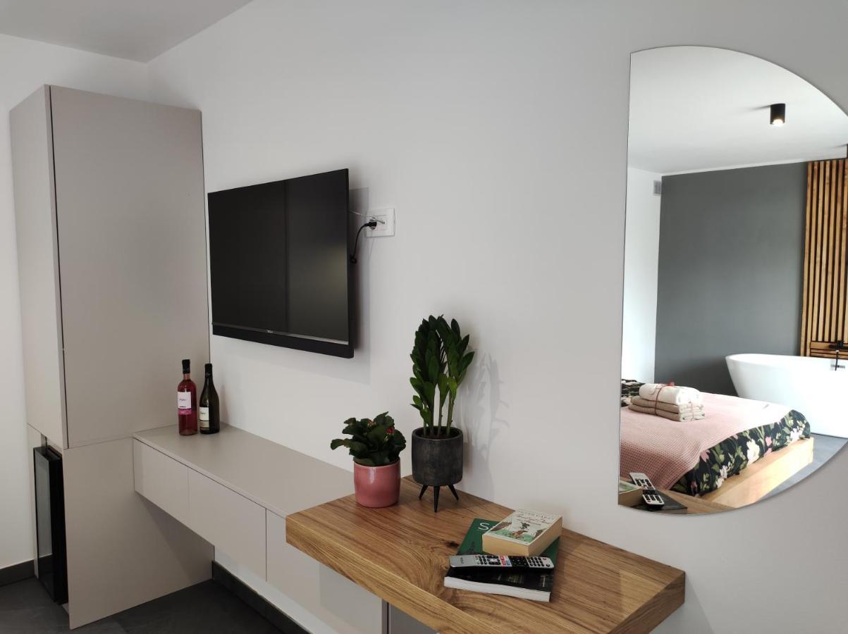 Boutique Rooms By Petric Winery Dobravlje Eksteriør billede