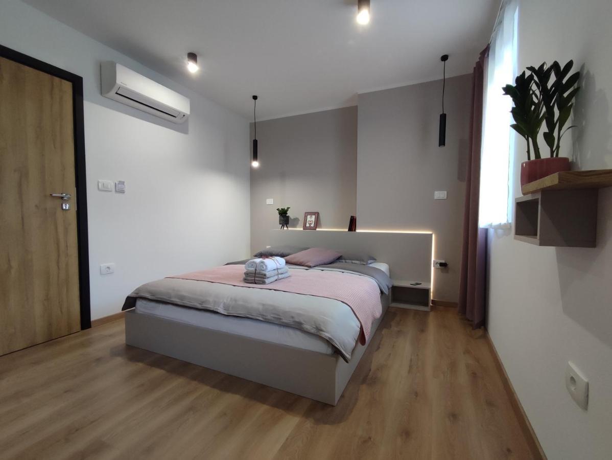 Boutique Rooms By Petric Winery Dobravlje Eksteriør billede