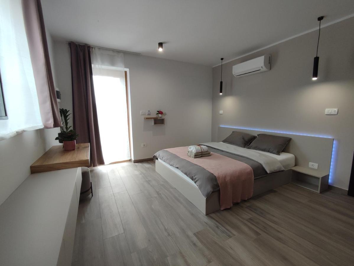 Boutique Rooms By Petric Winery Dobravlje Eksteriør billede