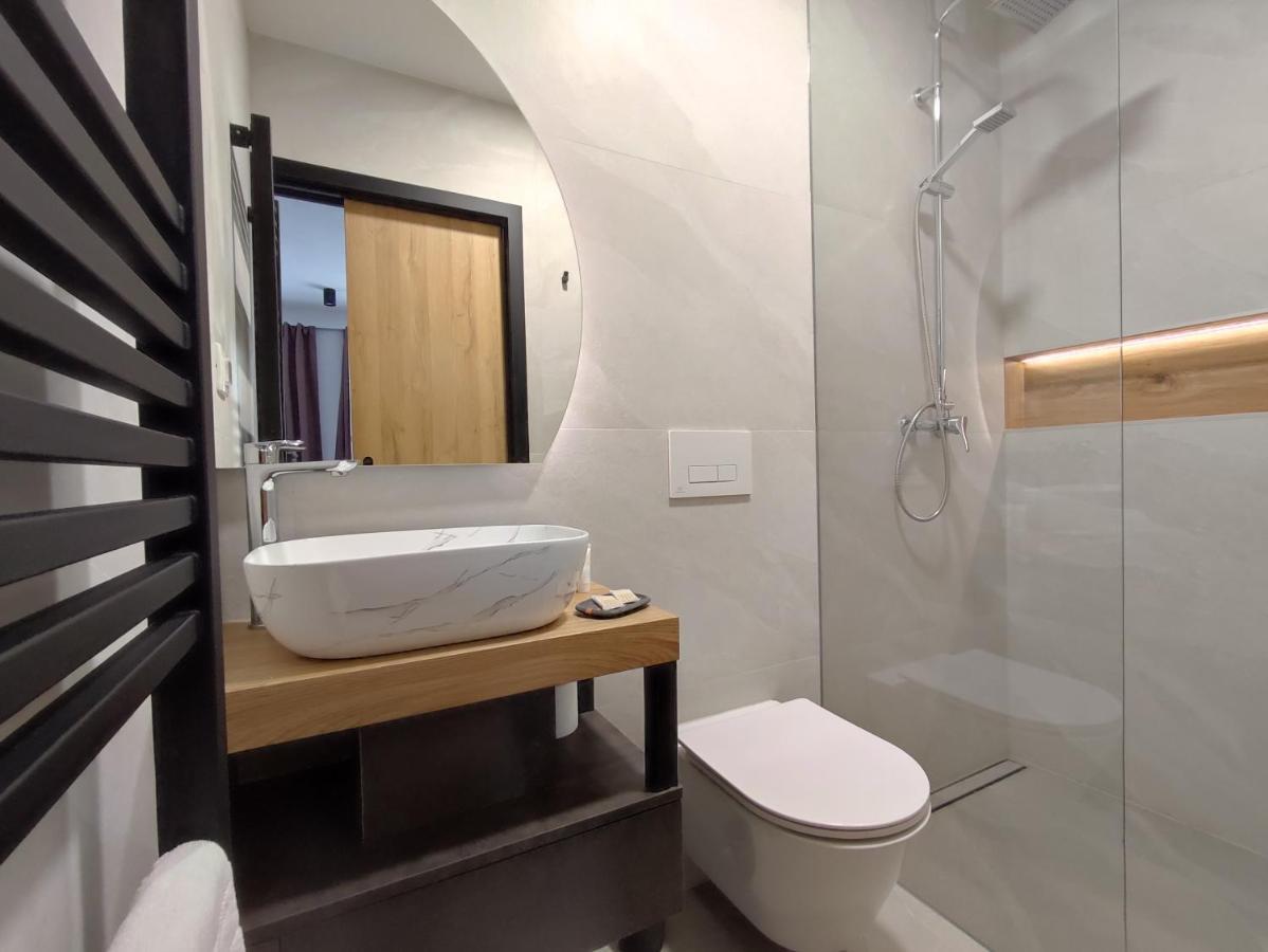 Boutique Rooms By Petric Winery Dobravlje Eksteriør billede